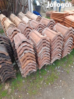 Kupcserép 107db jó állapotban elado.Szállitás megoldhato.