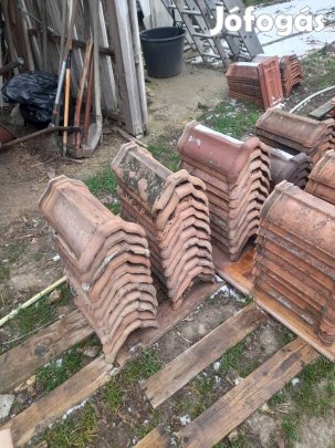 Kupcserép 32db jó állapotban elado.Szállitás megoldhato.