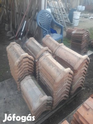 Kupcserép 50db kitűnő állapotban elado.Szállitás megoldhato.