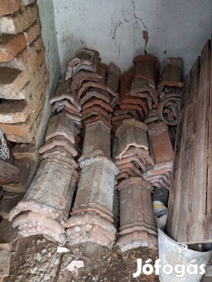 Kúpcserép eladó szabadkigyoson.
