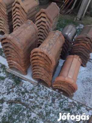 Kupcserép tondach 24db kitűnő állapotban elado.Szállitás megoldhato.