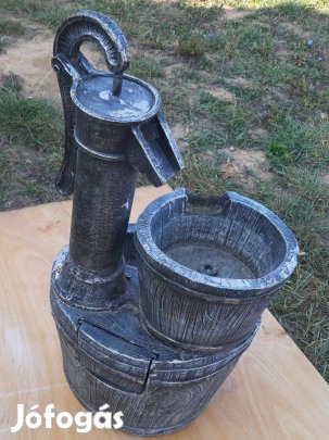 Kút formájú csobogó szökőkút szivattyúval