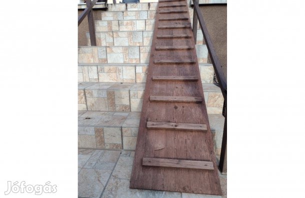 Kutya feljáró, lépcső, tyúk létra