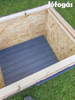 Kutyaház kutyaól új.