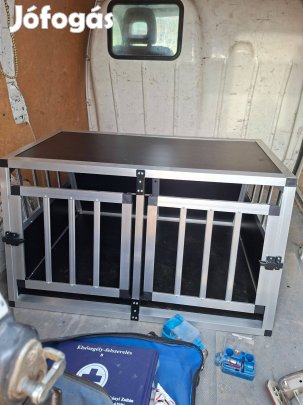 Kutyaszállító box