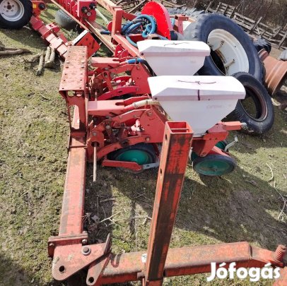 Kverneland Optima vetőgép bontott alkatrészek és vetőkocsik