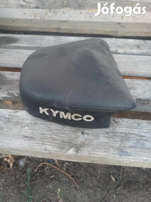 Kymco Agility hátsó ülés