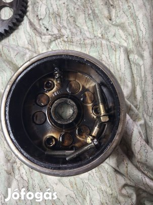 Kymco Downtown 300i,  People Gti 300 lendkerék