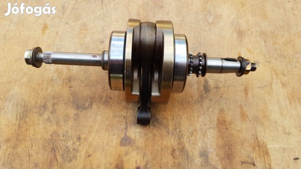 Kymco Xciting 250 főtengely