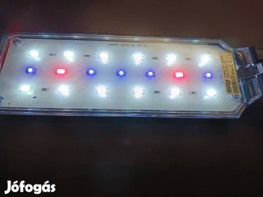 LED lampa univerzalis használatra