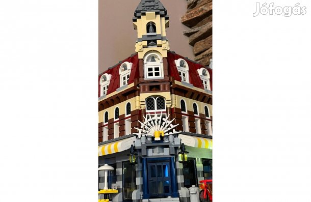 LEGO 10182 - Café Corner - az első moduláris épület!