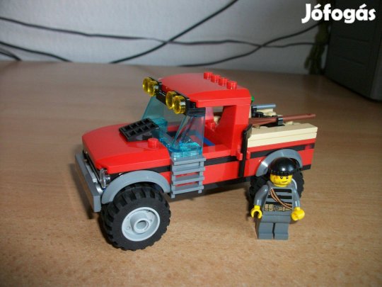 LEGO 60070 készlet teherautója