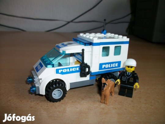 LEGO 7285-s készletből a kutyás rendőrautó