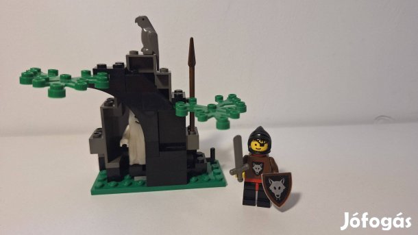 LEGO Castle 1596 ghostly hideout