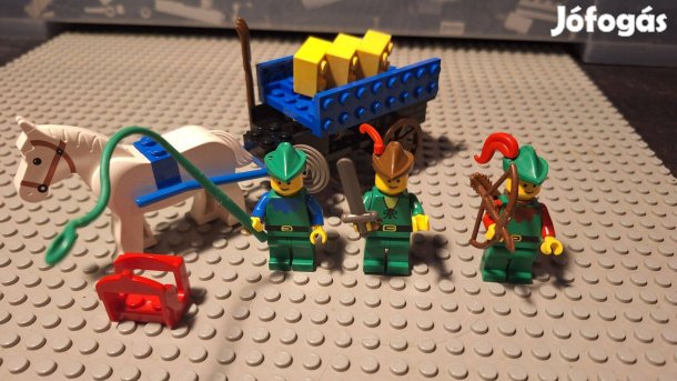 LEGO Castle 1680 hayride with smugglers