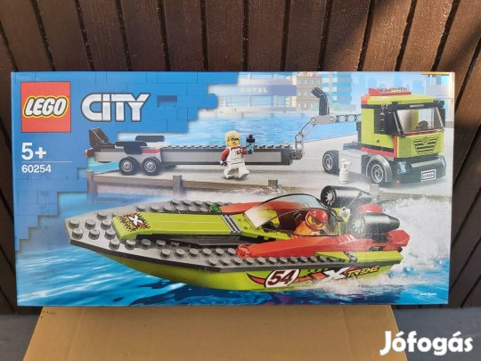 LEGO City 60254 Versenycsónak szállító Bontatla