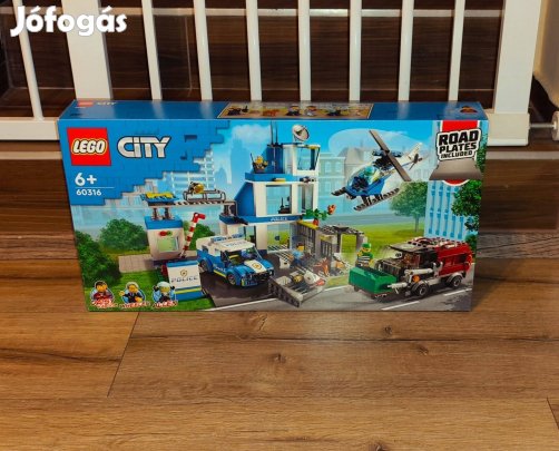 LEGO City - Rendőrkapitányság (60316)