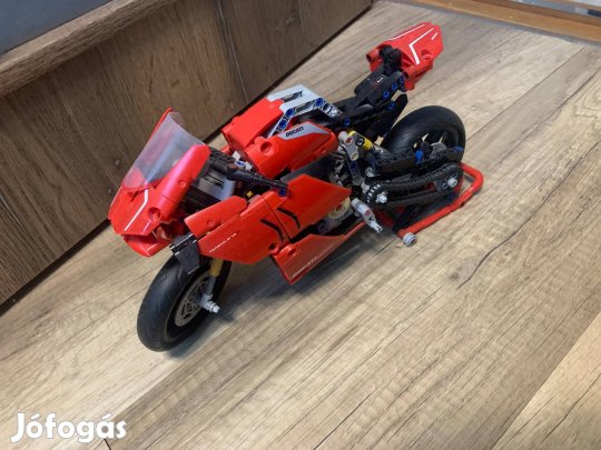 LEGO Ducati Panigale V4 R (42107) motor