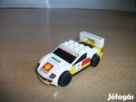 LEGO Ferrari és Fiat versenyautók