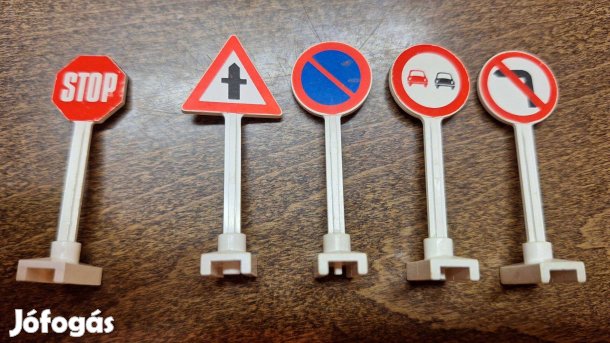 LEGO közlekedési tábla KRESZ táblák Legoland út fontos tartozéka, 5 db