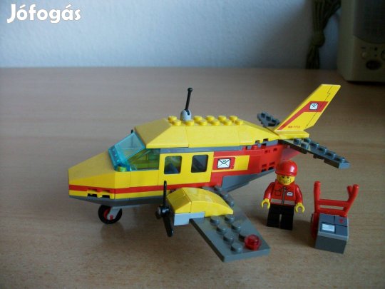 LEGO postás repülő