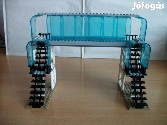 LEGO vasúti felüljáró