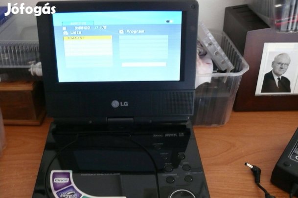LG Hordozható, akus-hálózati CD-DVD lejátszó, alig használt