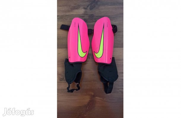 L-es Nike sípcsont védő