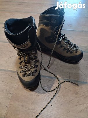 La Sportiva Nepal 40