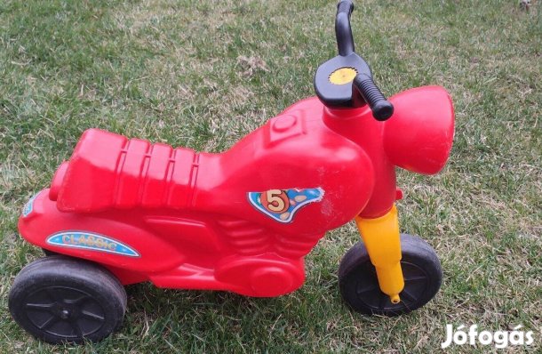 Lábbal hajtós D-Toys Classis 5 motor Trappola kismotor gyerekjáték