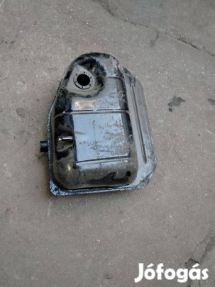 Lada 2102 (kombi)benzintank jó állapotban eladó