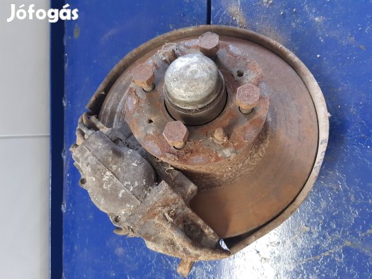 Lada 2105 Jobb Első Csonkállvány Kerékaggyal + Féknyereg