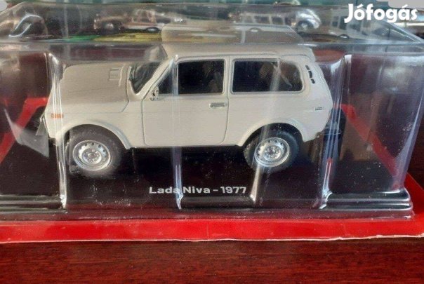 Lada Niva 2121 feher kisauto modell 1/24 Eladó