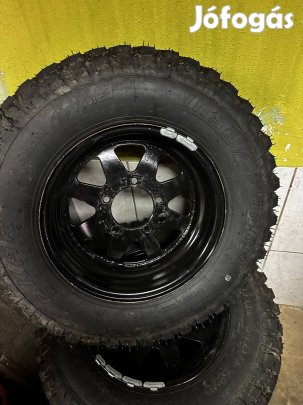 Lada Níva Suzuki kerék szett eladó!