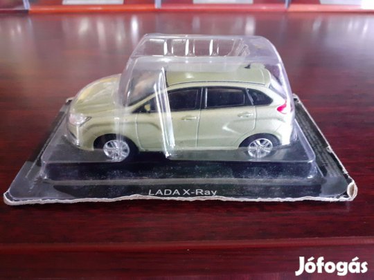 Lada X-Ray kisauto modell 1/43 Eladó