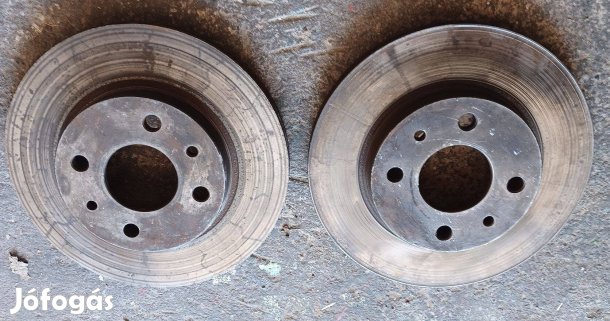 Lada első féktárcsák, betétekkel