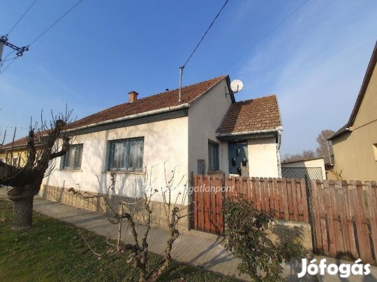 Lajosmizsei 87 nm-es ház eladó