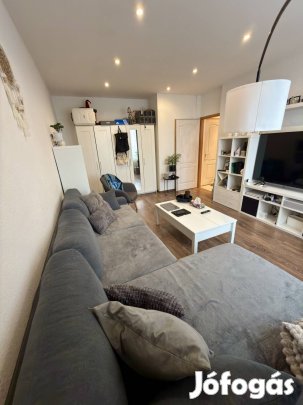 Lakás Köztársaság útja felújított Tatabánya