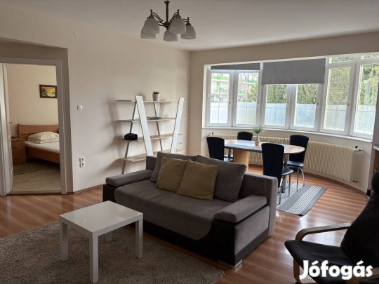 Lakás kiadó Gyula belváros 