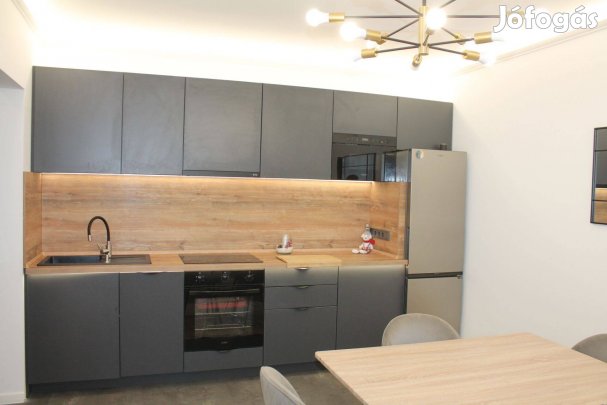 Lakáskulcs ingatlan, és hitel iroda eladásra kínálja az alábbi ingatla