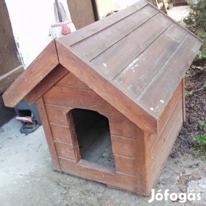 Lakatlan kutyaház fából