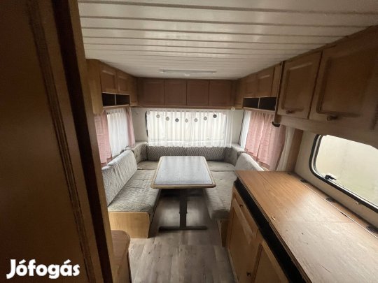 Lakókocsi 4 fős 