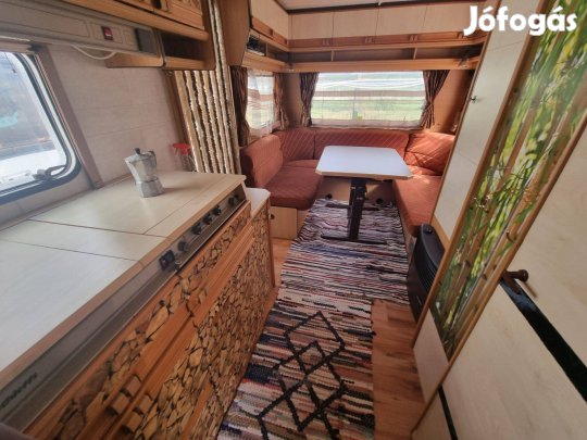 Lakókocsi Dethleffs 7-8 személyes (felnőtt)