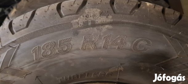 Lakókocsi felni új gumikkal 185 14c