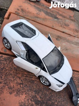 Lamborgini Huracan modell autó 1/18 méret