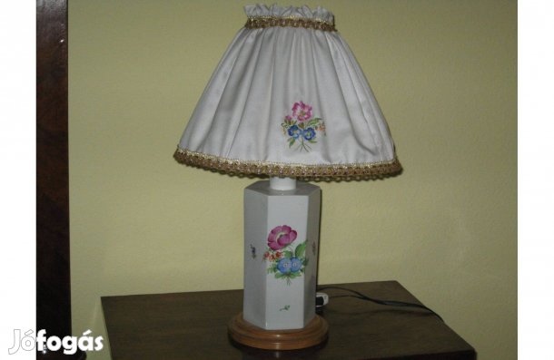 Lámpaernyő/hímzett/