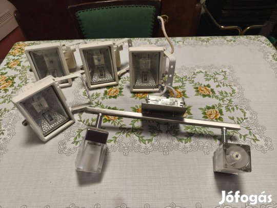 Lámpák(5db kül és beltériek) üzemképesek,együtt Eladók