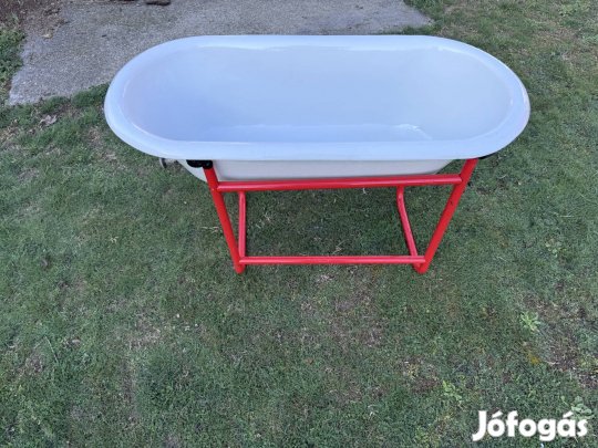 Lampart kád, fürdőkád