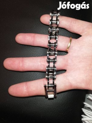 Lánckerék formákból karkötő, fekete bevonatos, titán acélból készült