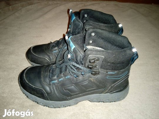Landrover vízálló túrabakancs 39-es méretben eladó!